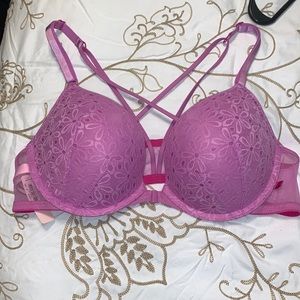 Victoria's Secret Lace Push-Up Strappy Back Front-Close 38B NWT